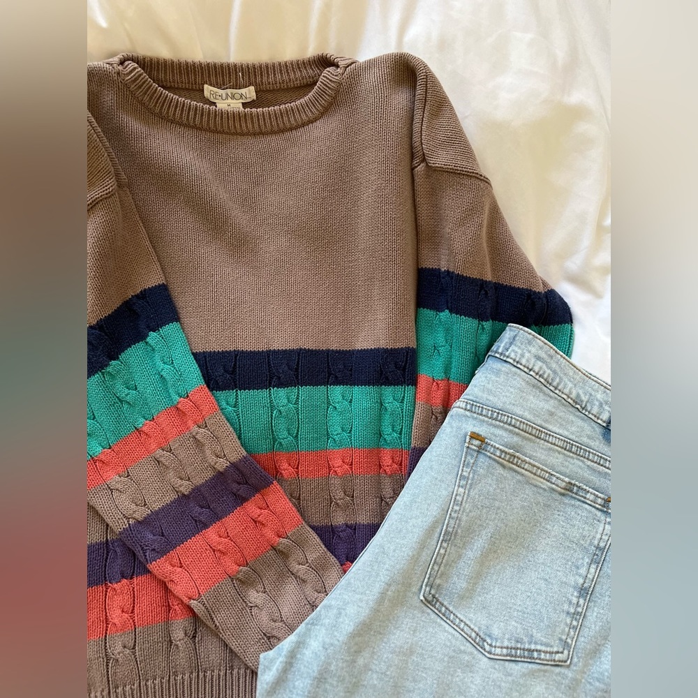 Vintage 90’s cable knit boyfriend sweater.